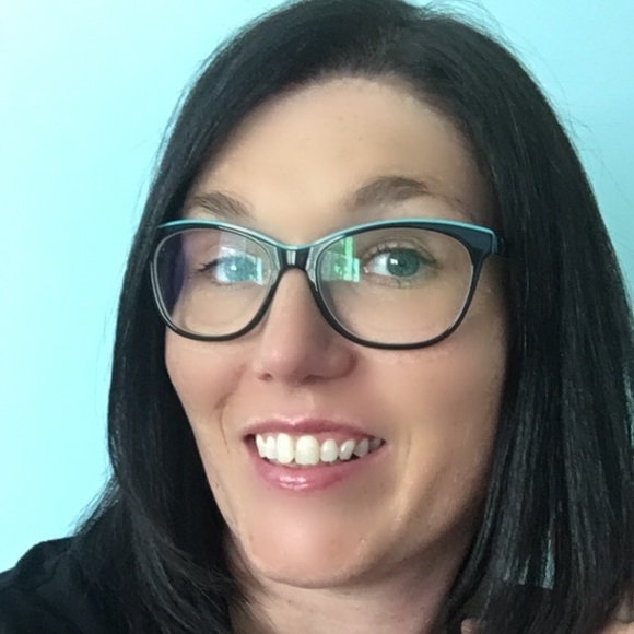 Meet your Posher, Nicci - Picture 1 of 1